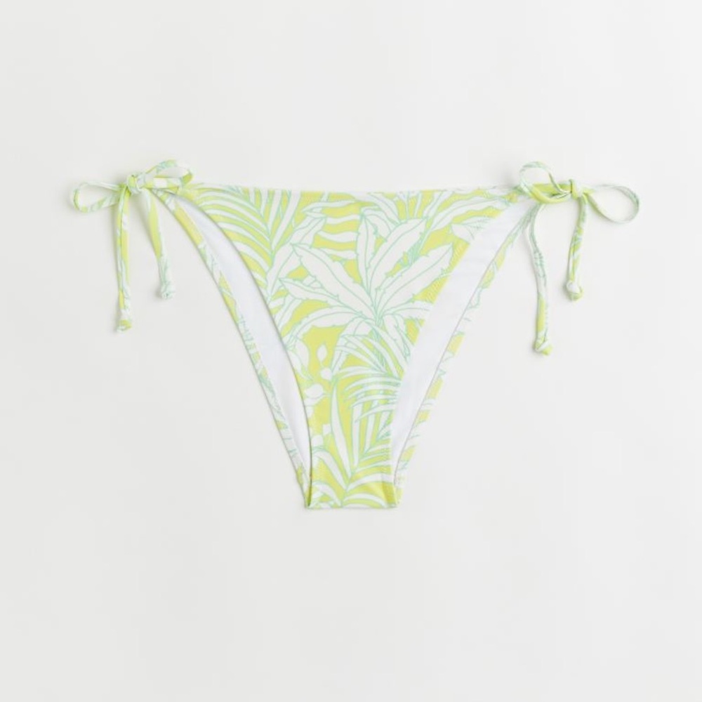 Floral Triangle Bikini Set - Picture 4 of 5